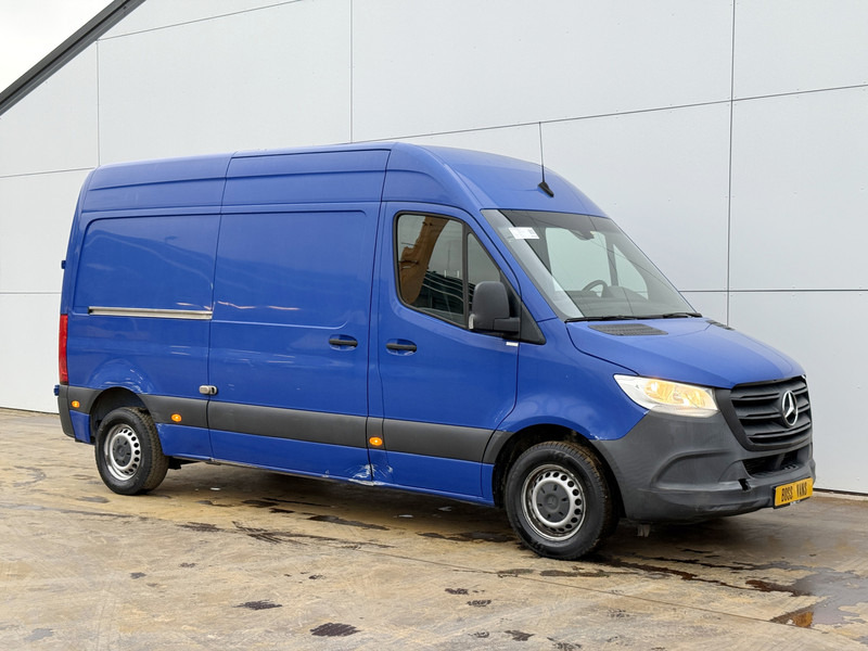 Mercedes-Benz Sprinter 311 2.1 CDI L2H2 Climate Control Carplay ESP Parkeersensoren achter - Товарен бус: снимка 4 Mercedes-Benz Sprinter 311 2.1 CDI L2H2 Climate Control Carplay ESP Parkeersensoren achter - Товарен бус: снимка 4