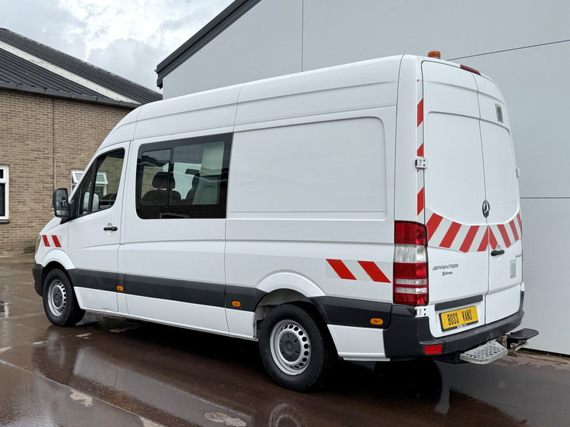 Mercedes-Benz Sprinter 314 2.2 CDI Dubbele Cabine 7 Stoelen L2H2 Climate Control Cruise Control 3.5t Trekhaak - Малък ван, Бус с двойна кабина: снимка 2 Mercedes-Benz Sprinter 314 2.2 CDI Dubbele Cabine 7 Stoelen L2H2 Climate Control Cruise Control 3.5t Trekhaak - Малък ван, Бус с двойна кабина: снимка 2