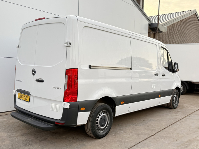 Mercedes-Benz Sprinter 315 1.9 CDI L2H1 Climate Control Cruise Control Carplay - Товарен бус: снимка 3 Mercedes-Benz Sprinter 315 1.9 CDI L2H1 Climate Control Cruise Control Carplay - Товарен бус: снимка 3