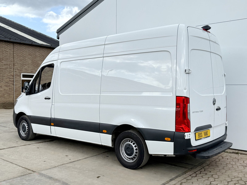 Mercedes-Benz Sprinter 315 1.9 CDI L2H2 Climate Control Cruise Control Carplay Camera Parkeersensoren voor achter - Товарен бус: снимка 2 Mercedes-Benz Sprinter 315 1.9 CDI L2H2 Climate Control Cruise Control Carplay Camera Parkeersensoren voor achter - Товарен бус: снимка 2