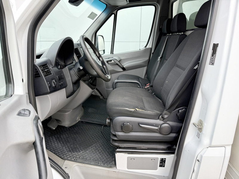 Mercedes-Benz Sprinter 316 2.1 CDI Automaat Laadklep Lane Assist Standkachel Climate Control Bakwagen Meubelbak - Лекотоварен автомобил фургон: снимка 5 Mercedes-Benz Sprinter 316 2.1 CDI Automaat Laadklep Lane Assist Standkachel Climate Control Bakwagen Meubelbak - Лекотоварен автомобил фургон: снимка 5