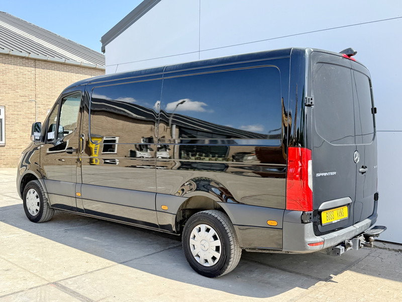 Mercedes-Benz Sprinter 316 2.2 CDI Automaat L2H2 Climate Control Cruise Control Camera Trekhaak 3.5 Ton Trekgewicht - Товарен бус: снимка 2 Mercedes-Benz Sprinter 316 2.2 CDI Automaat L2H2 Climate Control Cruise Control Camera Trekhaak 3.5 Ton Trekgewicht - Товарен бус: снимка 2