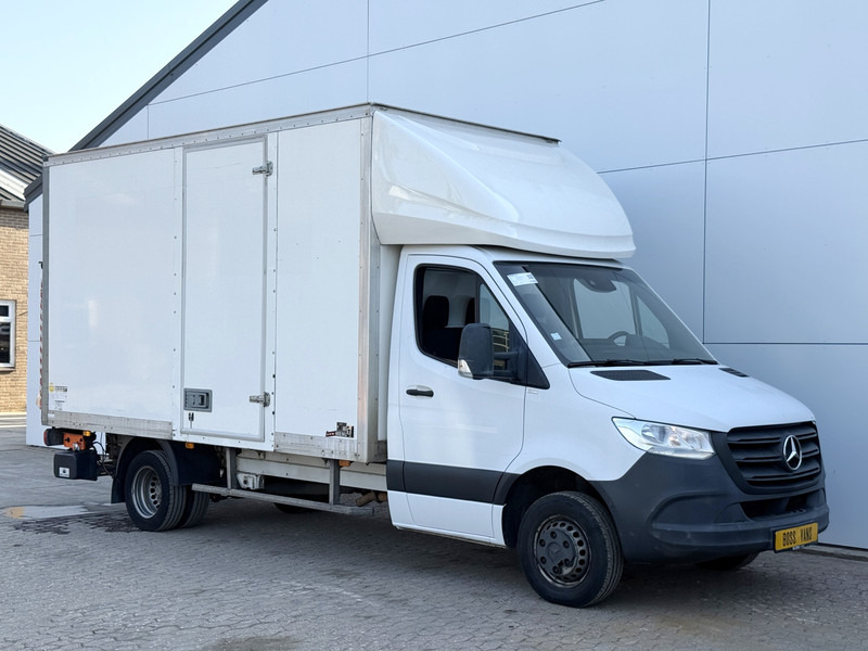 Mercedes-Benz Sprinter 514 2.2 CDI Dubbellucht Laadklep Airco Cruise Control Bakwagen Meubelbak Koffer - Лекотоварен автомобил фургон: снимка 4 Mercedes-Benz Sprinter 514 2.2 CDI Dubbellucht Laadklep Airco Cruise Control Bakwagen Meubelbak Koffer - Лекотоварен автомобил фургон: снимка 4