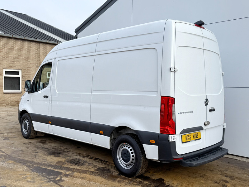 Mercedes-Benz eSprinter 112 L2H2 100% Elektrisch 55kWh 168km WLTP 80kw Snelladen Climate Control Camera Stoelverwarming - Товарен бус, Електрически бус: снимка 2 Mercedes-Benz eSprinter 112 L2H2 100% Elektrisch 55kWh 168km WLTP 80kw Snelladen Climate Control Camera Stoelverwarming - Товарен бус, Електрически бус: снимка 2