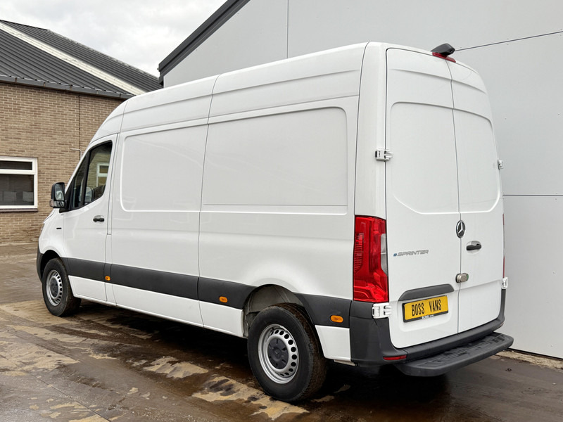 Mercedes-Benz eSprinter 112 L2H2 100% Elektrisch 55kWh 168km WLTP 80kw Snelladen Climate Control Camera Stoelverwarming - Товарен бус, Електрически бус: снимка 2 Mercedes-Benz eSprinter 112 L2H2 100% Elektrisch 55kWh 168km WLTP 80kw Snelladen Climate Control Camera Stoelverwarming - Товарен бус, Електрически бус: снимка 2