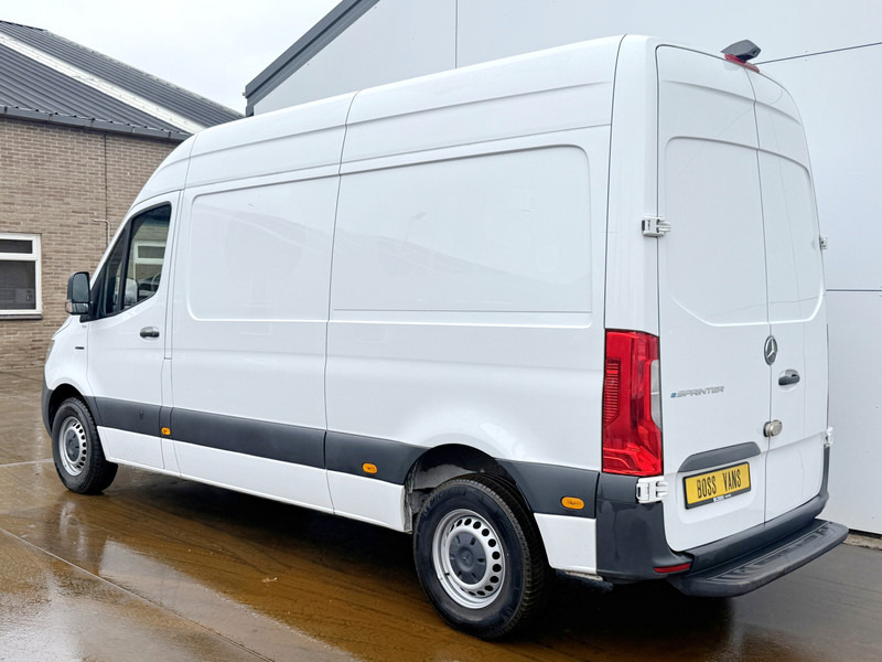 Mercedes-Benz eSprinter 312 55kWh ALL-IN PRIJS L2H2 55kWh 168km WLTP 80kw Snelladen Climate Control Camera Stoelverwarming - Малък ван, Електрически бус: снимка 2 Mercedes-Benz eSprinter 312 55kWh ALL-IN PRIJS L2H2 55kWh 168km WLTP 80kw Snelladen Climate Control Camera Stoelverwarming - Малък ван, Електрически бус: снимка 2