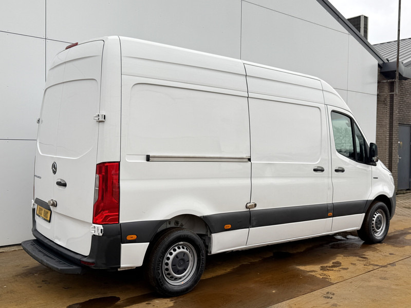 Mercedes-Benz eSprinter 312 55kWh ALL-IN PRIJS L2H2 55kWh 168km WLTP 80kw Snelladen Climate Control Camera Stoelverwarming - Товарен бус, Електрически бус: снимка 3 Mercedes-Benz eSprinter 312 55kWh ALL-IN PRIJS L2H2 55kWh 168km WLTP 80kw Snelladen Climate Control Camera Stoelverwarming - Товарен бус, Електрически бус: снимка 3