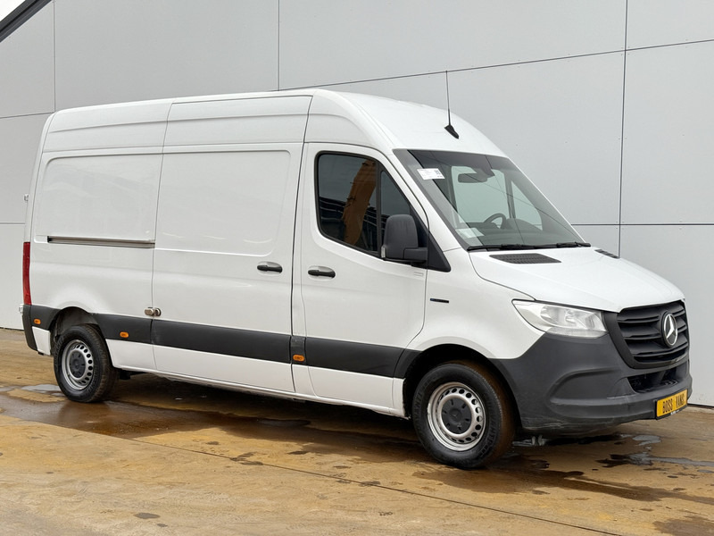Mercedes-Benz eSprinter 312 55kWh L2H2 100% Elektrisch 55kWh 168km WLTP 80kw Snelladen Climate Control Camera Stoelverwarming - Товарен бус, Електрически бус: снимка 4 Mercedes-Benz eSprinter 312 55kWh L2H2 100% Elektrisch 55kWh 168km WLTP 80kw Snelladen Climate Control Camera Stoelverwarming - Товарен бус, Електрически бус: снимка 4