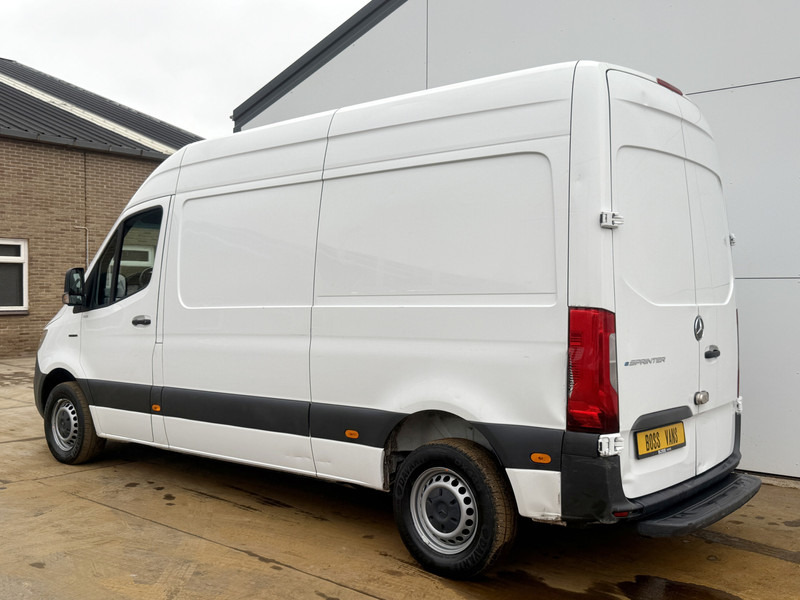 Mercedes-Benz eSprinter 312 55kWh L2H2 100% Elektrisch 55kWh 168km WLTP 80kw Snelladen Climate Control Camera Stoelverwarming - Товарен бус, Електрически бус: снимка 2 Mercedes-Benz eSprinter 312 55kWh L2H2 100% Elektrisch 55kWh 168km WLTP 80kw Snelladen Climate Control Camera Stoelverwarming - Товарен бус, Електрически бус: снимка 2