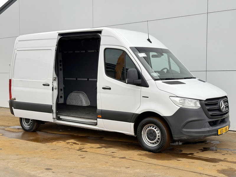 Mercedes-Benz eSprinter 312 55kWh L2H2 100% Elektrisch 55kWh 168km WLTP 80kw Snelladen Climate Control Camera Stoelverwarming - Товарен бус, Електрически бус: снимка 5 Mercedes-Benz eSprinter 312 55kWh L2H2 100% Elektrisch 55kWh 168km WLTP 80kw Snelladen Climate Control Camera Stoelverwarming - Товарен бус, Електрически бус: снимка 5