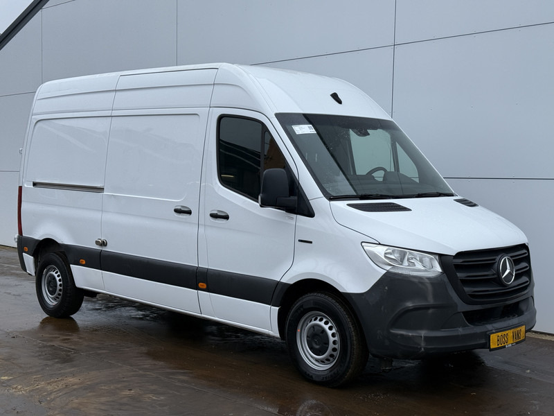 Mercedes-Benz eSprinter 312 ALL-IN PRIJS L2H2 55kWh 168km WLTP 80kw Snelladen Climate Control Stoelverwarming - Товарен бус, Електрически бус: снимка 4 Mercedes-Benz eSprinter 312 ALL-IN PRIJS L2H2 55kWh 168km WLTP 80kw Snelladen Climate Control Stoelverwarming - Товарен бус, Електрически бус: снимка 4