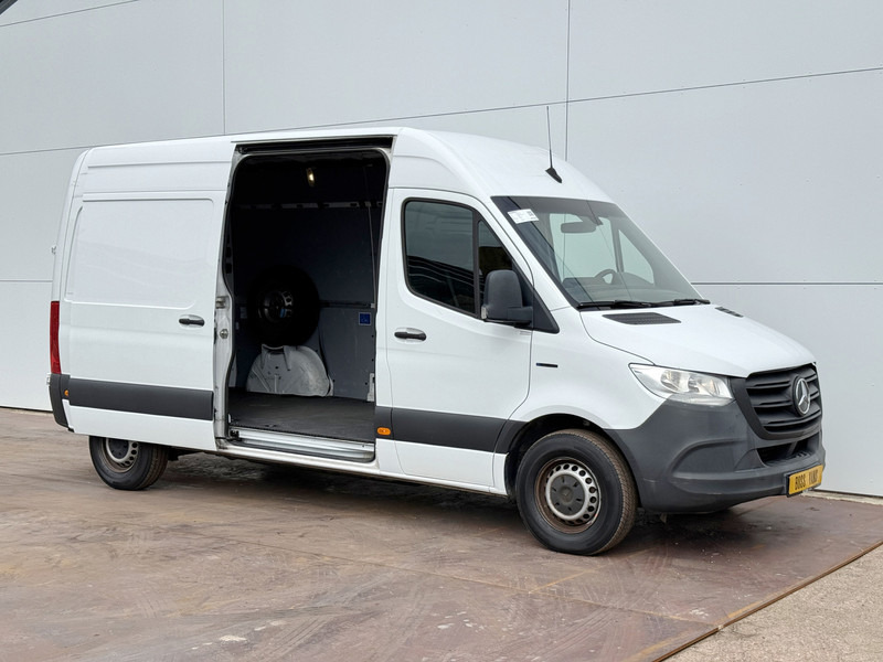 Mercedes-Benz eSprinter 312 - Binnenkort verwacht! L2H2 100% Elektrisch 55kWh 168km WLTP 80kw Snelladen Climate Control Camera Stoelverwarming - Товарен бус, Електрически бус: снимка 5 Mercedes-Benz eSprinter 312 - Binnenkort verwacht! L2H2 100% Elektrisch 55kWh 168km WLTP 80kw Snelladen Climate Control Camera Stoelverwarming - Товарен бус, Електрически бус: снимка 5