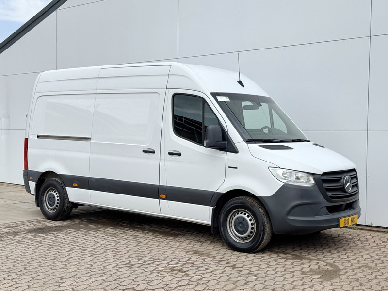 Mercedes-Benz eSprinter 312 L2H2 Elektrisch 47kWh 116pk 143km WLTP Climate Control Stoelverwarming - Товарен бус, Електрически бус: снимка 4 Mercedes-Benz eSprinter 312 L2H2 Elektrisch 47kWh 116pk 143km WLTP Climate Control Stoelverwarming - Товарен бус, Електрически бус: снимка 4