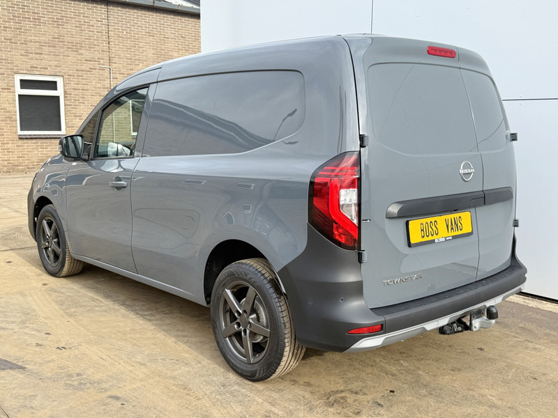 Nissan Townstar N-Connecta 1.3 130PK **Benzine** L1H1 Airco Carplay Cruise Control Trekhaak Keyless Start Stoelverwarming Parkeersensoren voor achter - Малък ван: снимка 2 Nissan Townstar N-Connecta 1.3 130PK **Benzine** L1H1 Airco Carplay Cruise Control Trekhaak Keyless Start Stoelverwarming Parkeersensoren voor achter - Малък ван: снимка 2