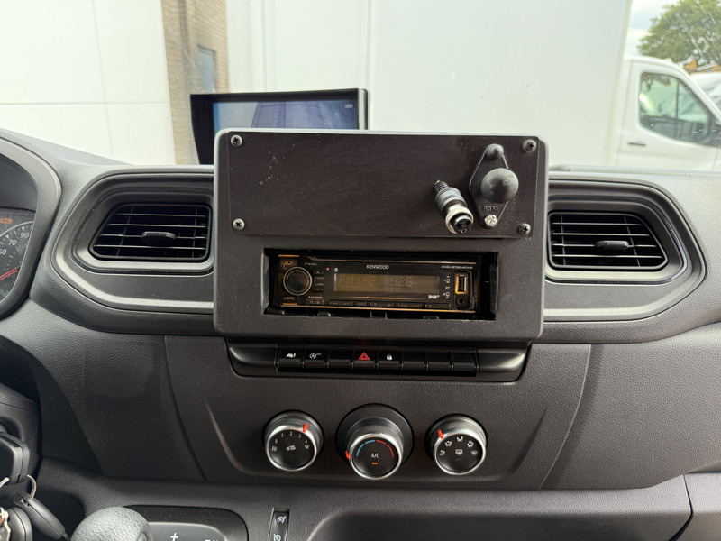 Лекотоварен автомобил фургон Renault Master 150pk Automaat Luchtvering Airco Cruise Control Plancher Foodtruck Meubelbak Paardenwagen: снимка 12