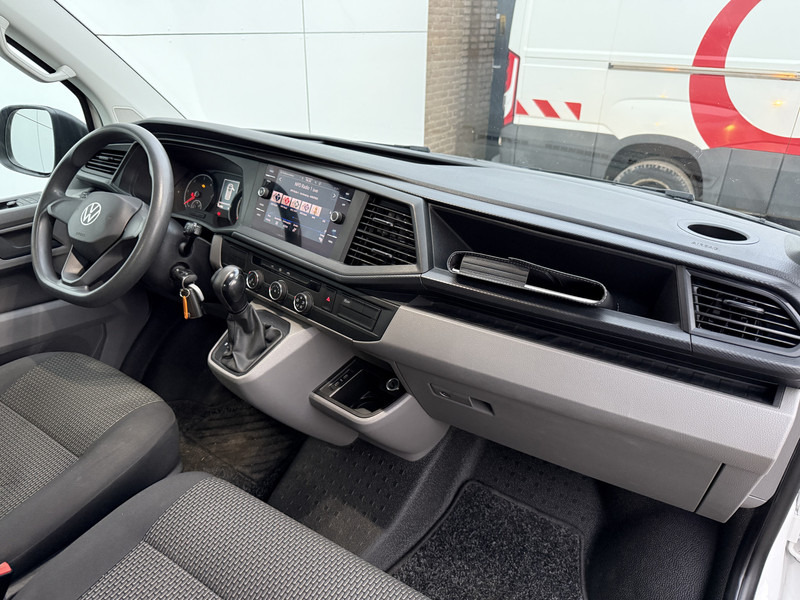 Малък ван Volkswagen Transporter 2.0 TDI 150PK Automaat L2H1 Airco Cruise Control Trekhaak Carplay Navigatie 3 Stoelen Parkeersensoren: снимка 9