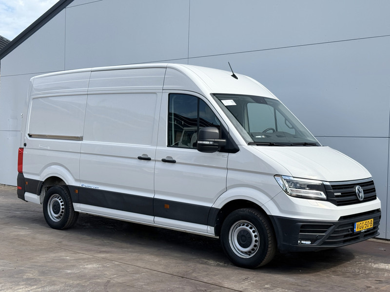 Volkswagen e-Crafter 36kWh 136PK L3H3 Elektrisch 36kWh 173km WLTP Climate Control Cruise Control LED Parkeersensor voor achter Camera Stoelverwarming Lucht geveerde stoel - Товарен бус, Електрически бус: снимка 4 Volkswagen e-Crafter 36kWh 136PK L3H3 Elektrisch 36kWh 173km WLTP Climate Control Cruise Control LED Parkeersensor voor achter Camera Stoelverwarming Lucht geveerde stoel - Товарен бус, Електрически бус: снимка 4