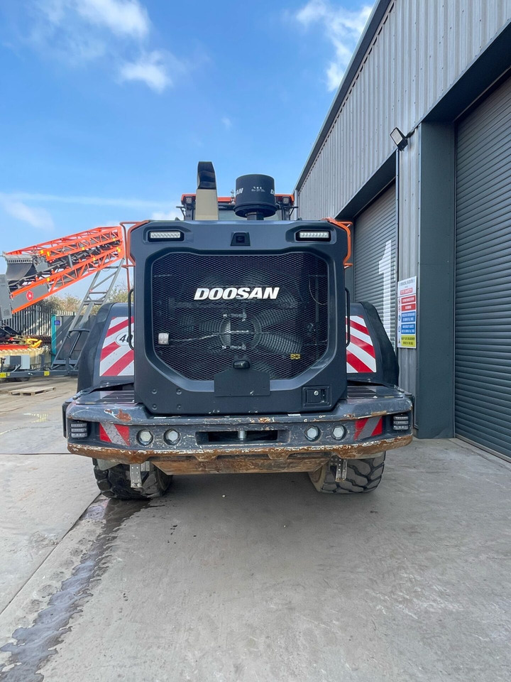 Doosan DL420-7 - Колесен товарач: снимка 4 Doosan DL420-7 - Колесен товарач: снимка 4