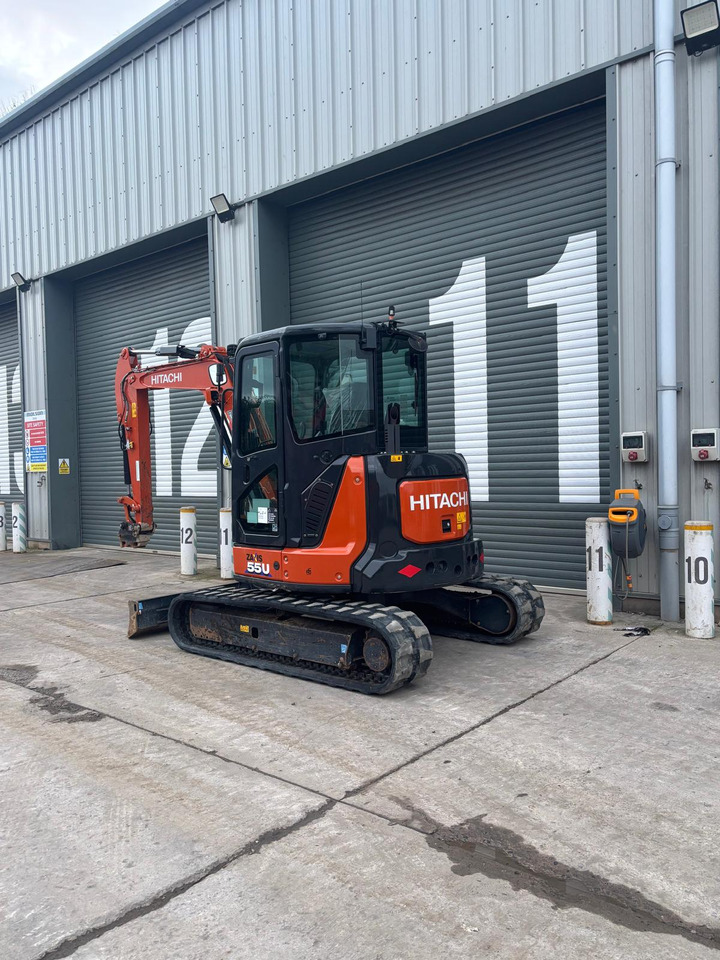 Hitachi ZX55U-6 CLR - Мини багер: снимка 3 Hitachi ZX55U-6 CLR - Мини багер: снимка 3