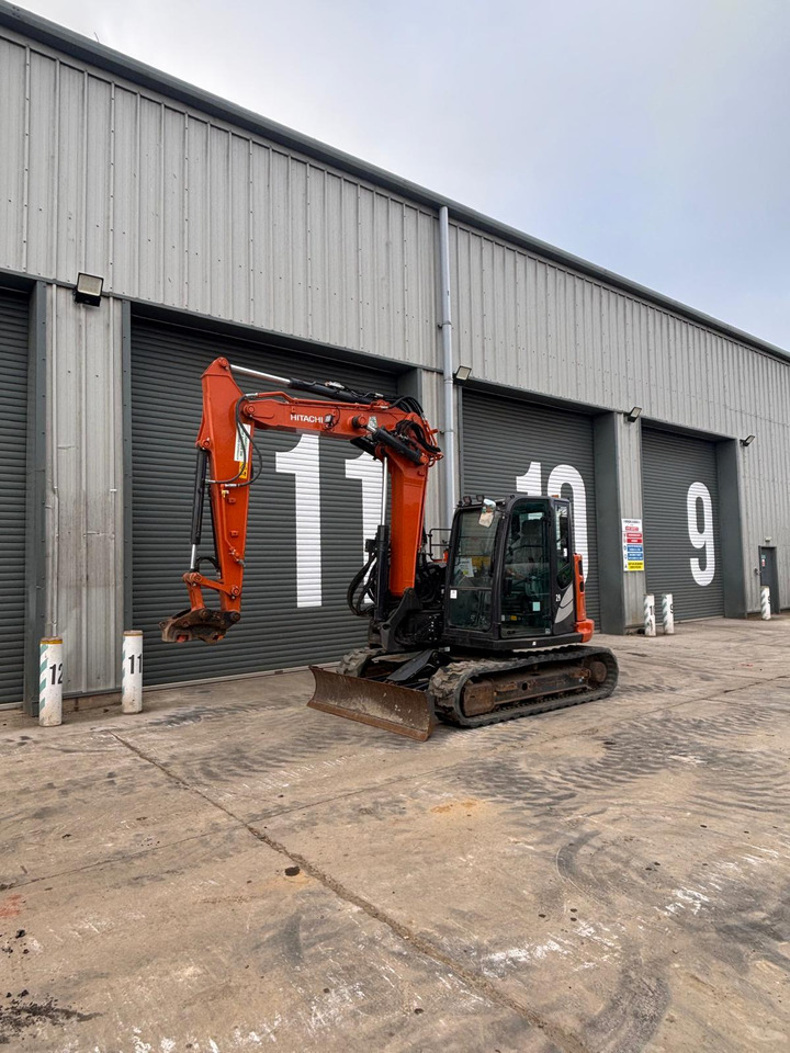 Hitachi ZX85USBR-6 2PB - Мини багер: снимка 1 Hitachi ZX85USBR-6 2PB - Мини багер: снимка 1