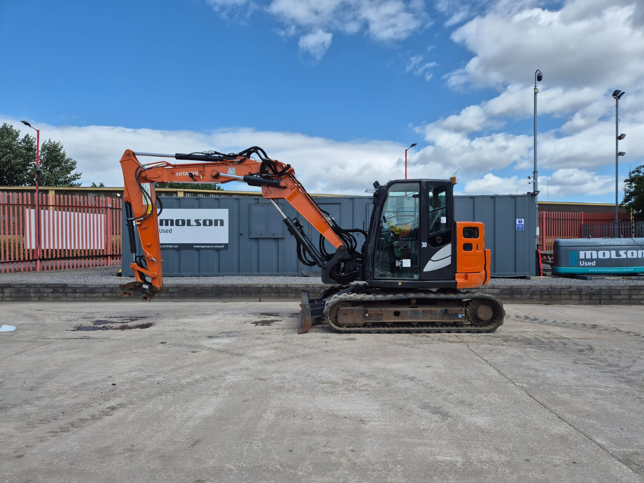 Hitachi ZX85USBR-6 2PB - Мини багер: снимка 2 Hitachi ZX85USBR-6 2PB - Мини багер: снимка 2