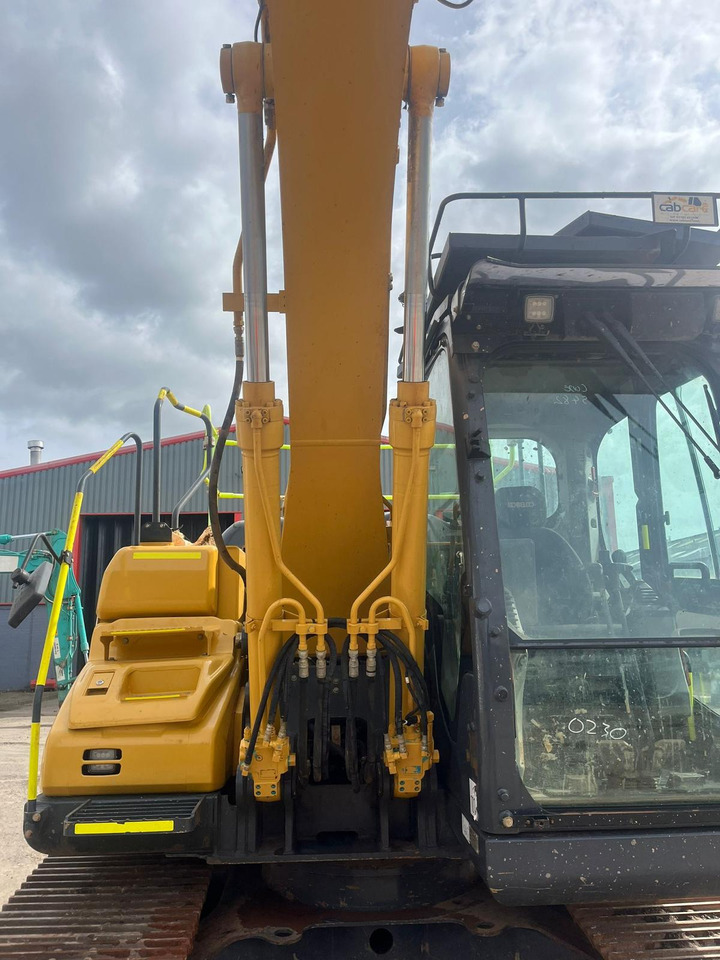 Верижен багер Kobelco SK130LC-11: снимка 12