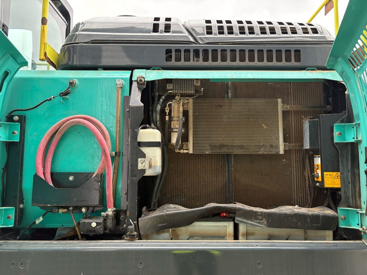 Верижен багер Kobelco SK300LC-10E: снимка 20