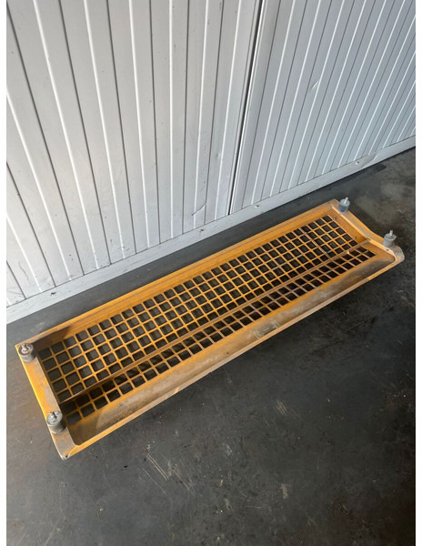 Liebherr A904 Li/A904C Li/R904/R904C - Броня: снимка 2 Liebherr A904 Li/A904C Li/R904/R904C - Броня: снимка 2