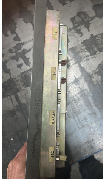 Liebherr DISP01 R-HI - Електрическа система: снимка 3 Liebherr DISP01 R-HI - Електрическа система: снимка 3