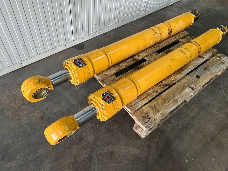 Liebherr R914B / A904C Li / LH24 M / LH26 M / A914 Li / A914B Li / R914 / R904C / LH26 EC - Хидравличен цилиндър: снимка 2 Liebherr R914B / A904C Li / LH24 M / LH26 M / A914 Li / A914B Li / R914 / R904C / LH26 EC - Хидравличен цилиндър: снимка 2