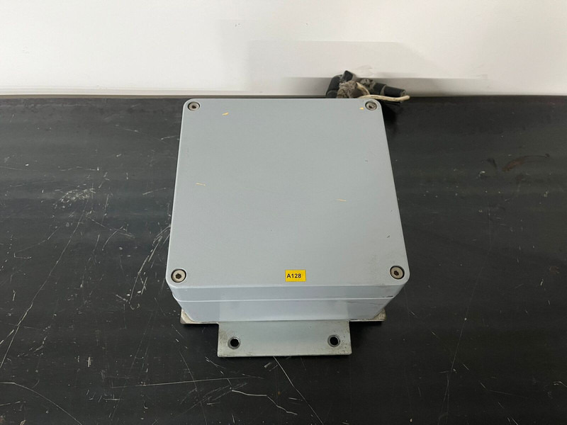 Liebherr Elektronische E50Box - Резервни части: снимка 1 Liebherr Elektronische E50Box - Резервни части: снимка 1