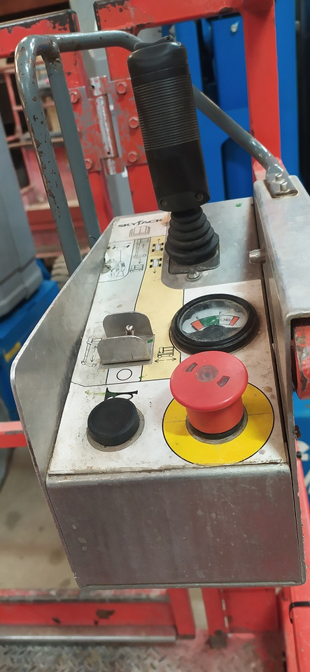 SKYJACK SJ16 - Вертикална работна платформа: снимка 3 SKYJACK SJ16 - Вертикална работна платформа: снимка 3