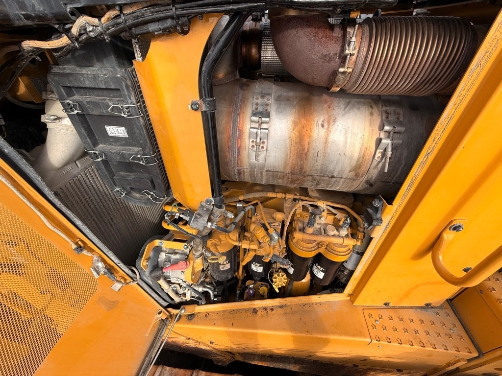 Лизинг на CAT D 8 T  CAT D 8 T: снимка 24