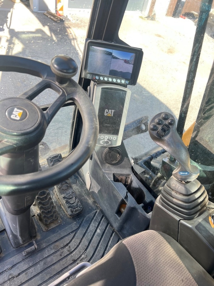 Колесен багер CAT M314F: снимка 16