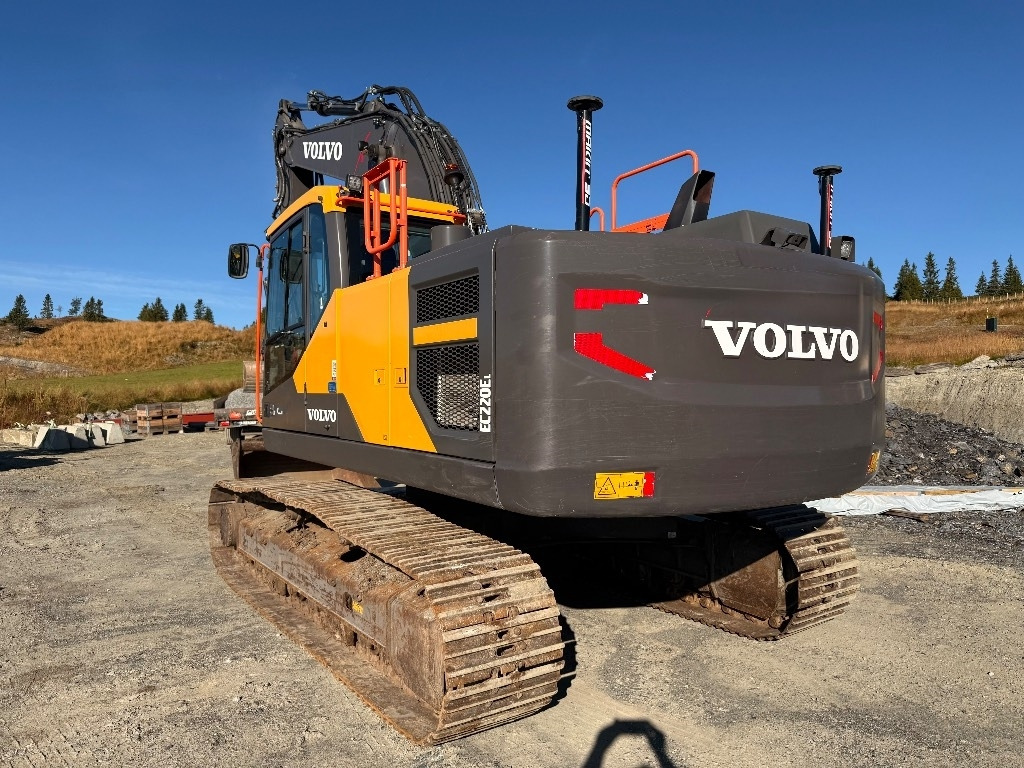 Volvo EC220EL  - Верижен багер: снимка 2 Volvo EC220EL  - Верижен багер: снимка 2
