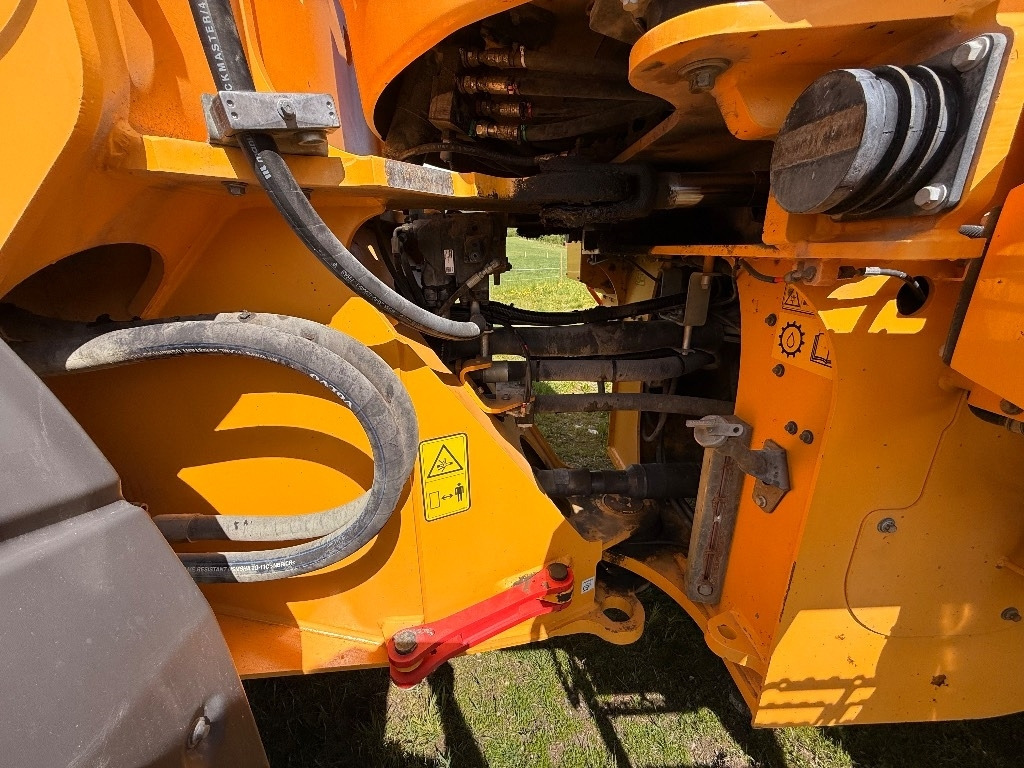 Колесен товарач Volvo L 110 H: снимка 16