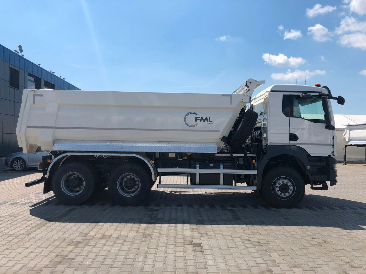 MAN TGS 33.400 6X4 EURO2 FML KIPPER 17,5M3 - Самосвал камион: снимка 3 MAN TGS 33.400 6X4 EURO2 FML KIPPER 17,5M3 - Самосвал камион: снимка 3