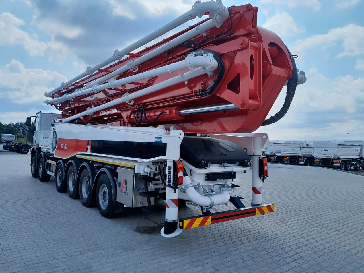 Mercedes-Benz AROCS 4451 BETONSTAR H68.20-6RZ - Бетон помпа: снимка 3 Mercedes-Benz AROCS 4451 BETONSTAR H68.20-6RZ - Бетон помпа: снимка 3