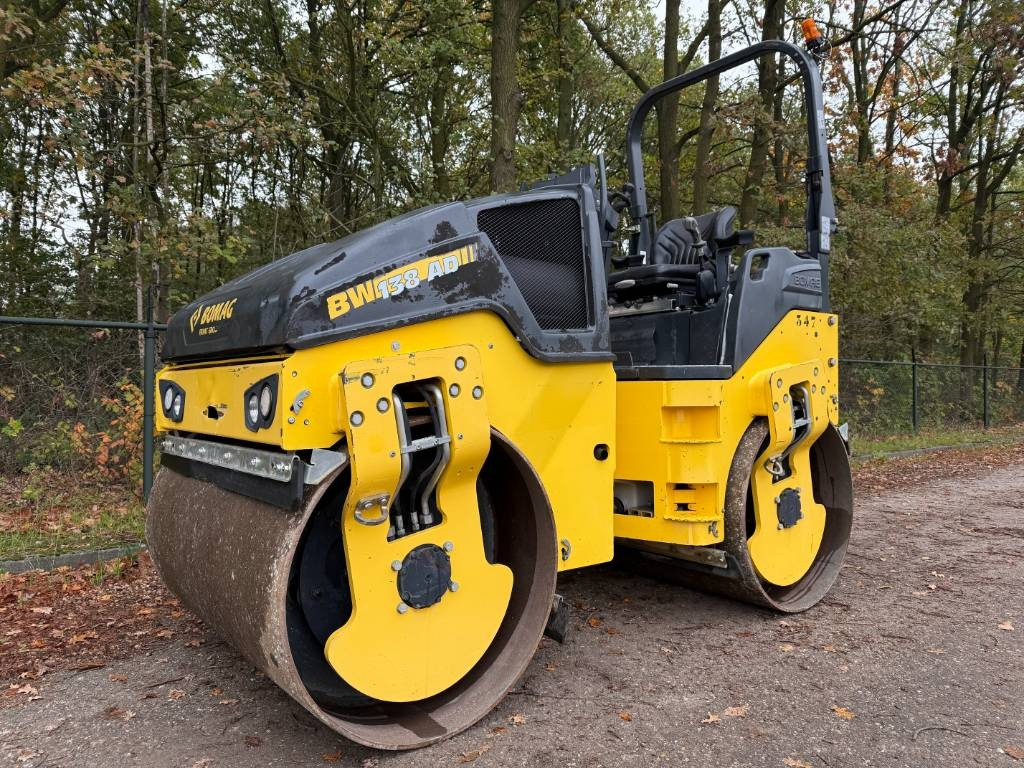 Bomag BW 138 AD-5  - Пътен валяк: снимка 1 Bomag BW 138 AD-5  - Пътен валяк: снимка 1
