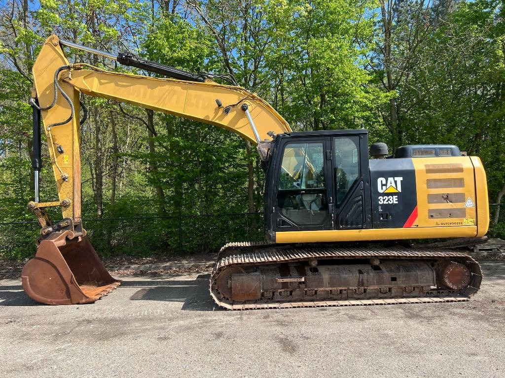 CAT 323 E - Верижен багер: снимка 2 CAT 323 E - Верижен багер: снимка 2