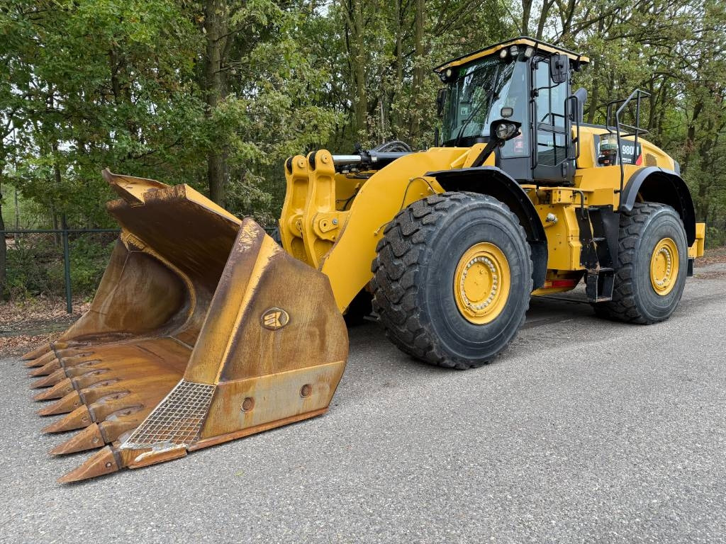 CAT 980M - Колесен товарач: снимка 1 CAT 980M - Колесен товарач: снимка 1