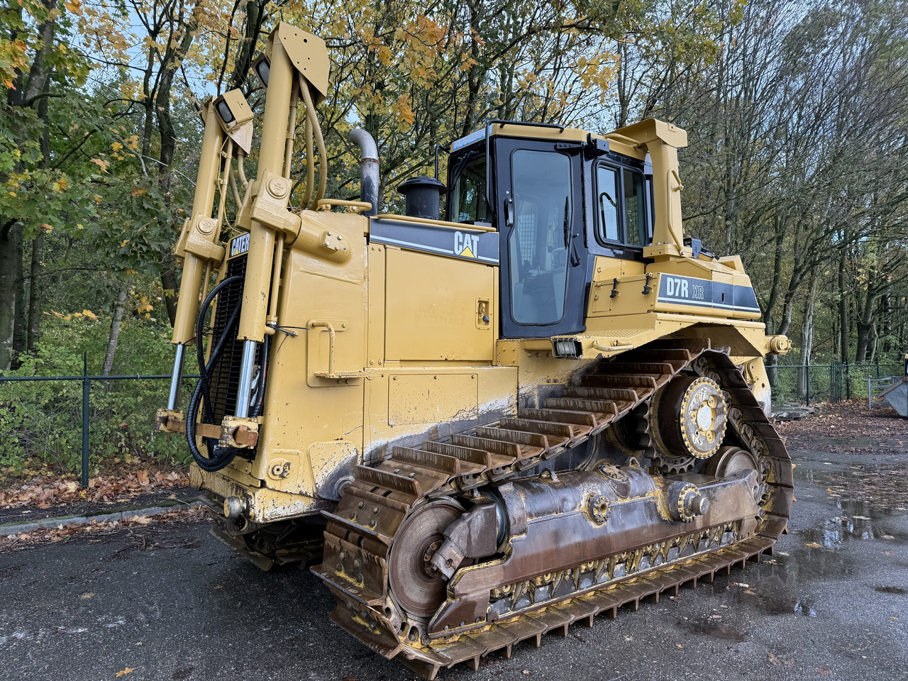 Caterpillar D7R XR CE / LOW HOURS / TOP CONDITION - Булдозер: снимка 1 Caterpillar D7R XR CE / LOW HOURS / TOP CONDITION - Булдозер: снимка 1