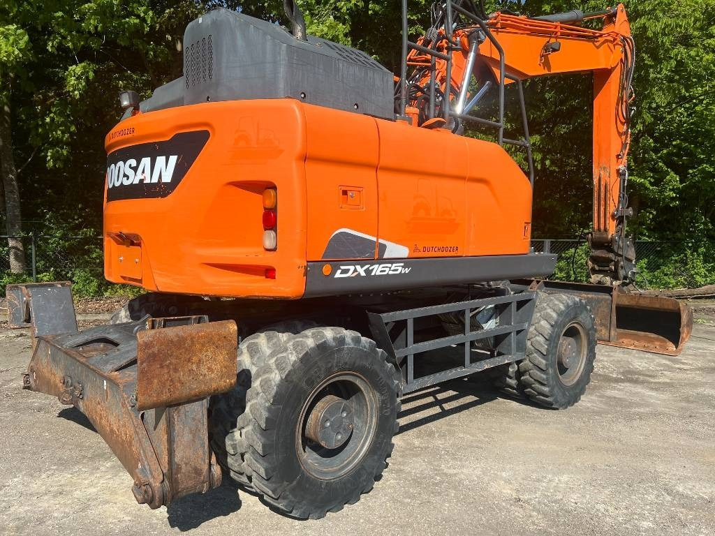 Doosan DX 165 W-5 - Колесен багер: снимка 4 Doosan DX 165 W-5 - Колесен багер: снимка 4