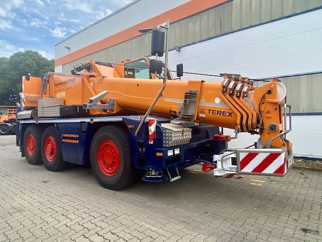 Terex Demag AC 40-1 - Кран за всякакви терени: снимка 3 Terex Demag AC 40-1 - Кран за всякакви терени: снимка 3