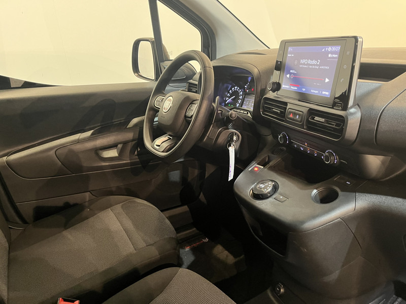 Fiat Doblò 1.5D 130pk L1 Automaat / Euro 6 / Airco / Cruise Control / CarPlay / Camera / 3-Zits / 13.300 KM !! - Малък ван: снимка 3 Fiat Doblò 1.5D 130pk L1 Automaat / Euro 6 / Airco / Cruise Control / CarPlay / Camera / 3-Zits / 13.300 KM !! - Малък ван: снимка 3