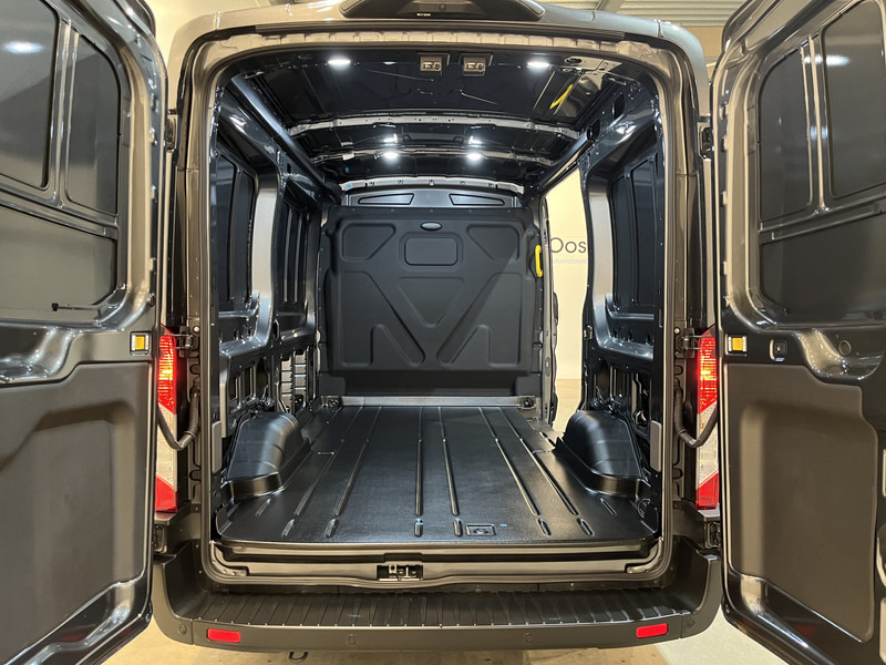 Ford E-Transit 350 L2H2 Trend 68 kWh 184 PK / 100% elektrisch !! / Airco / Cruise Control / CarPlay / Camera / Navigatie / 3-Zits / 220 KM !! Z.G.A.N. ! - Товарен бус, Електрически бус: снимка 5 Ford E-Transit 350 L2H2 Trend 68 kWh 184 PK / 100% elektrisch !! / Airco / Cruise Control / CarPlay / Camera / Navigatie / 3-Zits / 220 KM !! Z.G.A.N. ! - Товарен бус, Електрически бус: снимка 5