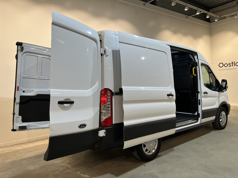 Товарен бус Ford Transit 2.0 TDCI L2H2 130 PK Trend / Euro 6 / Airco / Cruise Control / Trekhaak / PDC / 3-Zits / 42.300 KM !!  BPM VRIJ !!: снимка 16