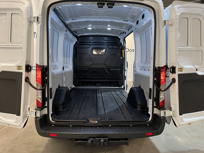 Товарен бус Ford Transit 2.0 TDCI L2H2 130 PK Trend / Euro 6 / Airco / Cruise Control / Trekhaak / PDC / 3-Zits / 42.300 KM !!  BPM VRIJ !!: снимка 17
