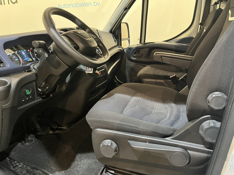 Iveco 70C18 3.0 Automaat Bakwagen / Dhollandia Laadklep / Euro 6 / Luchtvering / Airco / Camera / Cruise Control / Zijdeur - Камион фургон: снимка 5 Iveco 70C18 3.0 Automaat Bakwagen / Dhollandia Laadklep / Euro 6 / Luchtvering / Airco / Camera / Cruise Control / Zijdeur - Камион фургон: снимка 5