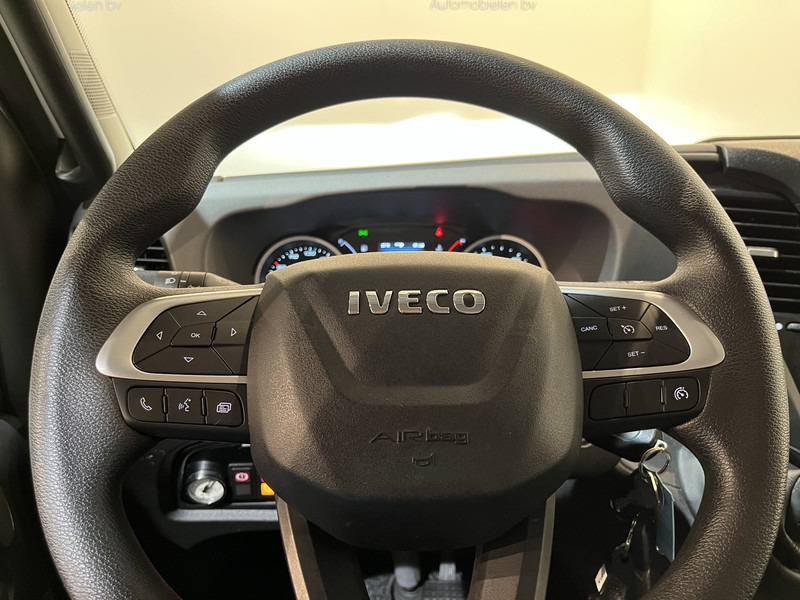 Лекотоварен автомобил фургон Iveco Daily 35S18 3.0 BE Clixtar Automaat Bakwagen met Laadklep / Laadvermogen 3.060 KG / Euro 6 / Luchtvering / Airco / Camera / CarPlay / Cruise Control /: снимка 11